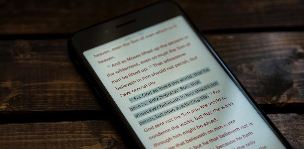 The Pros And Cons Of Digital Bible Engagement BIBLE For All Things 